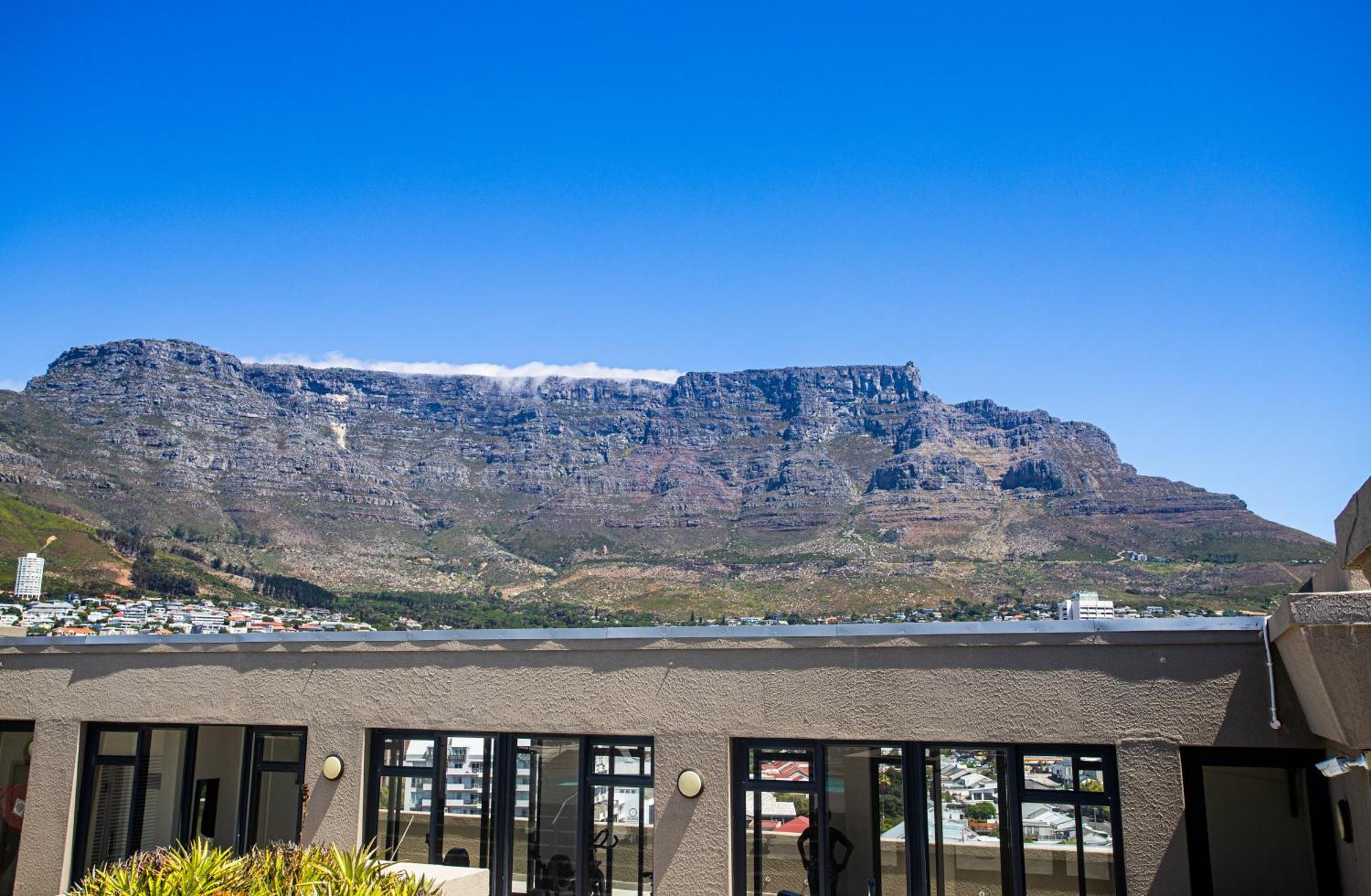Four Seasons - Stunning In The Heart Of Town! Kapstadt